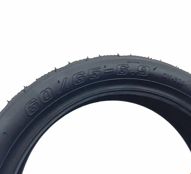 60/65 69 Reifen mit Kleber